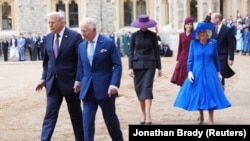 Donald Trump, kralj Charles III, kraljica Camille, Melanija Trump, princeza Kate i princ William u dvorcu Windsor, u Windsoru, Engleska, u srijedu, 17. septembra 2025.