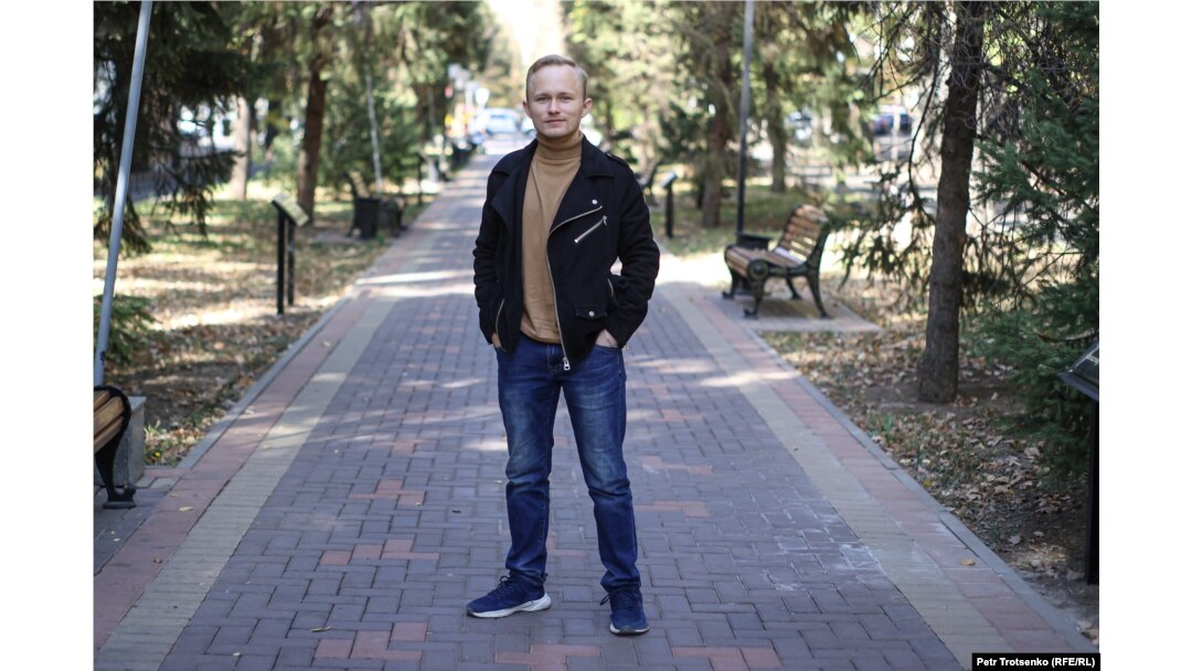 Skalozubov's "club" was instantly popular and has since expanded to 10 branches in Kazakhstan as thousands of Russian-speakers are learning Kazakh.