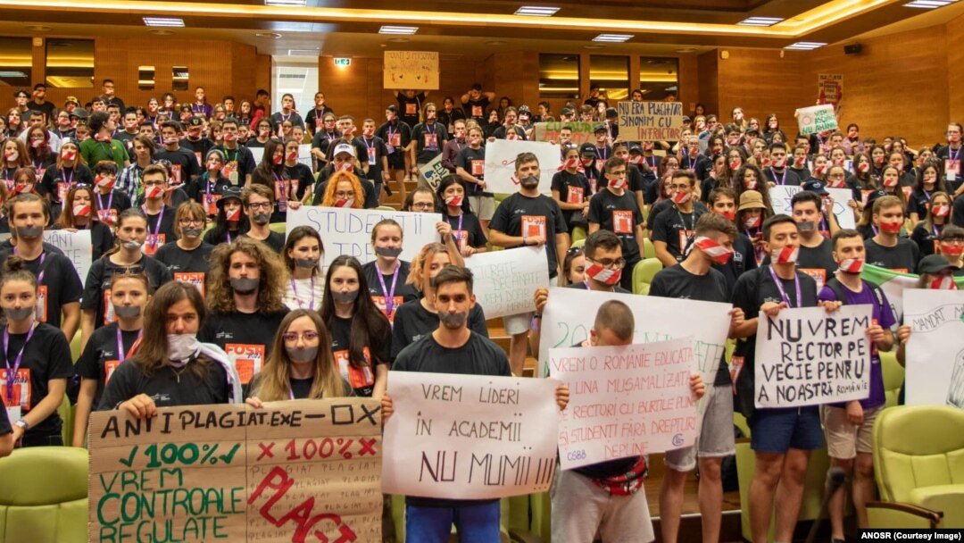 Anul universitar 2022-2023 a început fără numirea, în mod oficial, a unui ministru al Educației. 