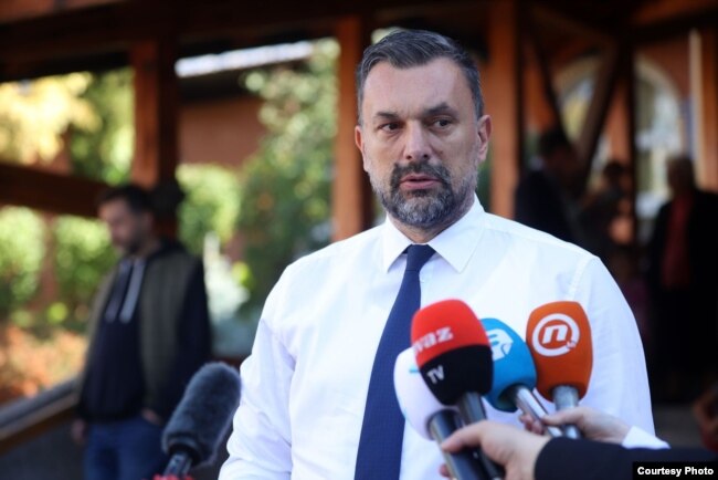 Elmedin Konaković govori za medije u toku izborne noći, 2. oktobar 2022.