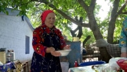 Russian Woman Welcomes Ukrainian Troops In Liberated Village