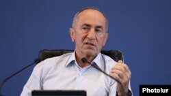 Armenia - Former President Robert Kocharian at a news conference in Yerevan, September 28, 2022.