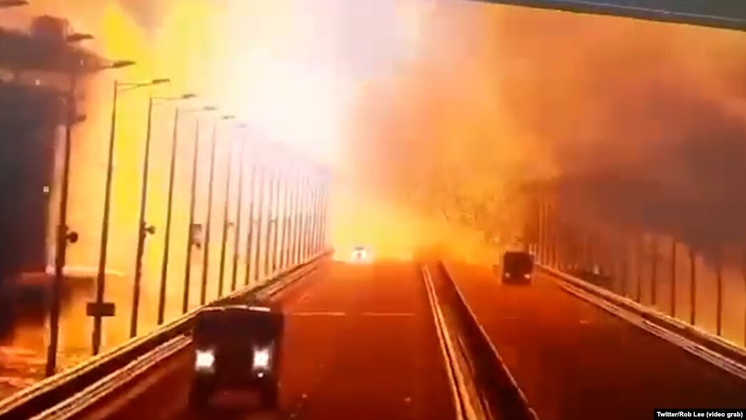 Експлозија на Кримскиот мост