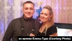 Aleksandr Koltun and his mother, Yelena