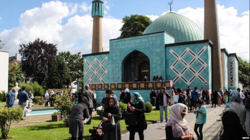 برخی نهادهای امنیتی آلمان، مرکز اسلامی هامبورگ را به‌ عنوان یکی از پایگاه‌های فعال جمهوری اسلامی در آلمان ارزیابی کرده‌اند