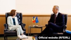 Președinta Maia Sandu la o întâlnire cu secretarul general al NATO, Jens Stoltenberg, în marginea Adunării Generale a ONU, pe 21 septembrie, la New York 