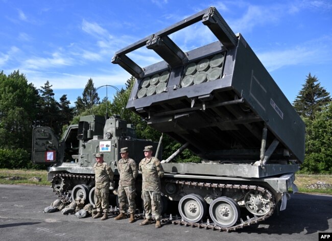 Ракетна установка М270 MLRS на британската армия. Снимката е от 2022 г.
