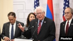 Armenia - Rep. David Price, head of a U.S. Congressional delegation, speaks at a news conference in the Armenian parliament, Yerevan, October 18, 2022
