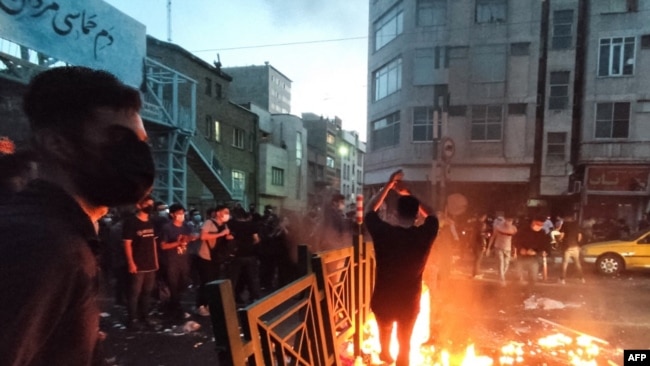 اعتراضات در ایران وارد پنجمین هفته خود شده است