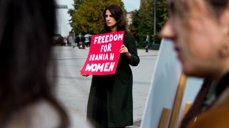 Solidarizim nga Prishtina me gratë iraniane