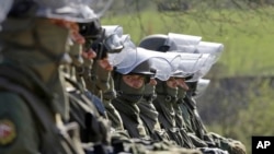 Pjesëtarë të EUFOR-it gjatë një stërvitjeje të mbajtur në Bosnje e Hercegovinë. Fotografi nga arkivi. 