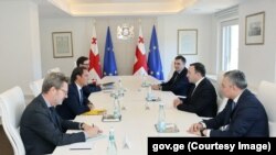ირაკლი ღარიბაშვილი და ილია დარჩიაშვილი ხავიერ კოლომინას შეხვედრა