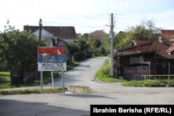 Kamerë e sigurisë në një nga rrugët e fshatit Ropotovë e Madhe në Ranillug.