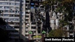 Пошкоджені російськими ударами будівлі у Харкові, район Салтівка, вересень 2022 року