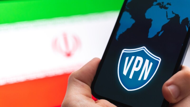 رئیس پدافند غیرعامل ایران: اینستاگرام و واتس‌اپ مُخل امنیت مردم هستند