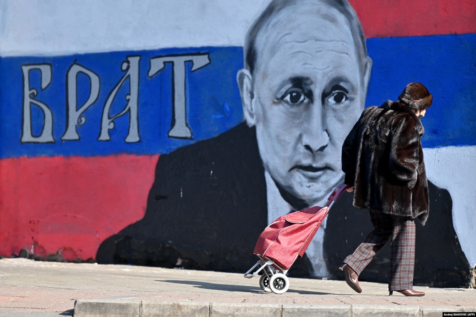 Murali i presidentit të Rusisë, Vladimir Putin, në ditën kur është pikturuar - 5 mars 2022.