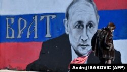 Mural predsedniku Rusije u danu kada je naslikan (5. mart 2022.)