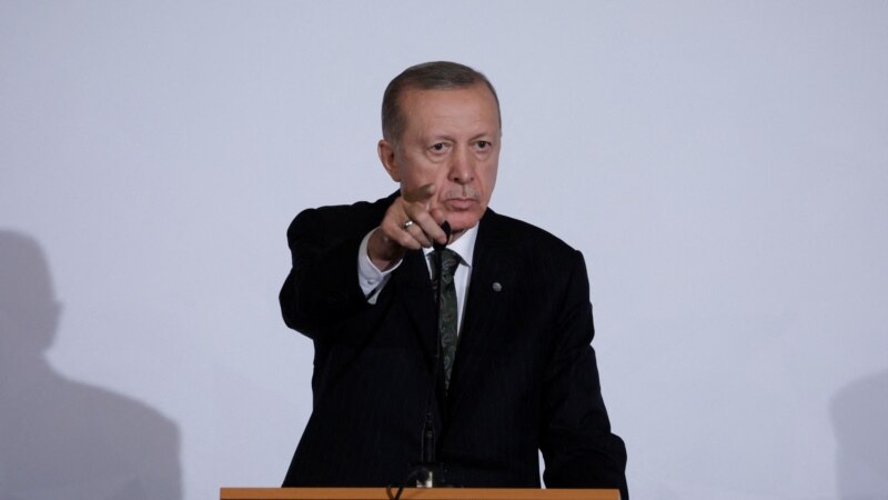 Ердоган најави претседателски и парламентарни избори во Турција за 14 мај