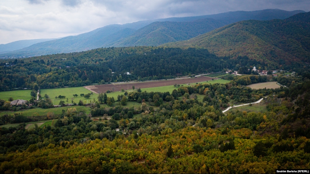 Zona e Veçantë e Mbrojtur e fotografuar nga droni.