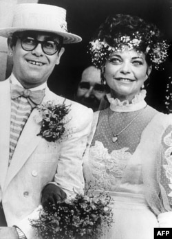  Сватбеният ден на Елтън и Ренате 