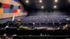 Кинотеатр в Уральске приютил российских беженцев