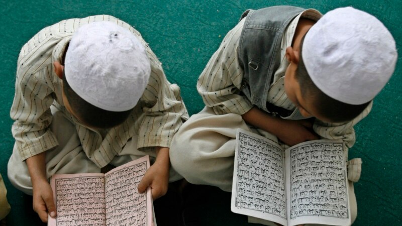  در مدارس دینی تحت حاکمیت طالبان در غرب افغانستان چی می گذرد؟
