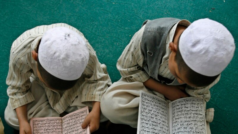 حکومت طالبان نصاب درسی مدارس دینی افغانستان را نوسازی می‌کند