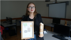 Invenția unei studente din Moldova: ambalaj de protecție pentru borcane 