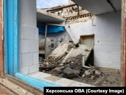 Розбита Нововорнцовська лікарня на звільненій частині Херсонщини