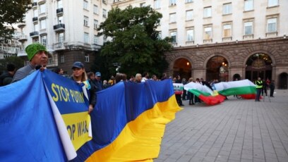 Новият парламент да приеме решение за военна подкрепа на Украйна