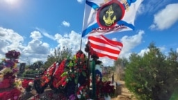 Могила військовослужбовця армії РФ на цвинтарі у Керчі, Крим, ілюстраційне фото
