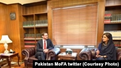 دیدار تام ویست با حنا ربانی کهر وزیر دولت در امور خارجه پاکستان