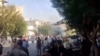 تصویری ویدیویی از اعتراضات در حوالی متروی خیابان سعدی تهران