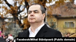 Mihai Stănișoară a condus ministerul Apărării în timpul guvernării Emil Boc, după ce a fost consilier în probleme de apărare al președintelui Traian Băsescu. M. Stănișoară s-a retras din politică în 2015. 