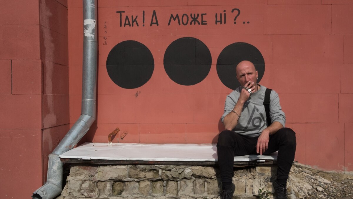 'I've Never Lived So Much': Kharkiv Street Artist Turns Hard-Hit City's Walls Into War Diary - Vimarsana News