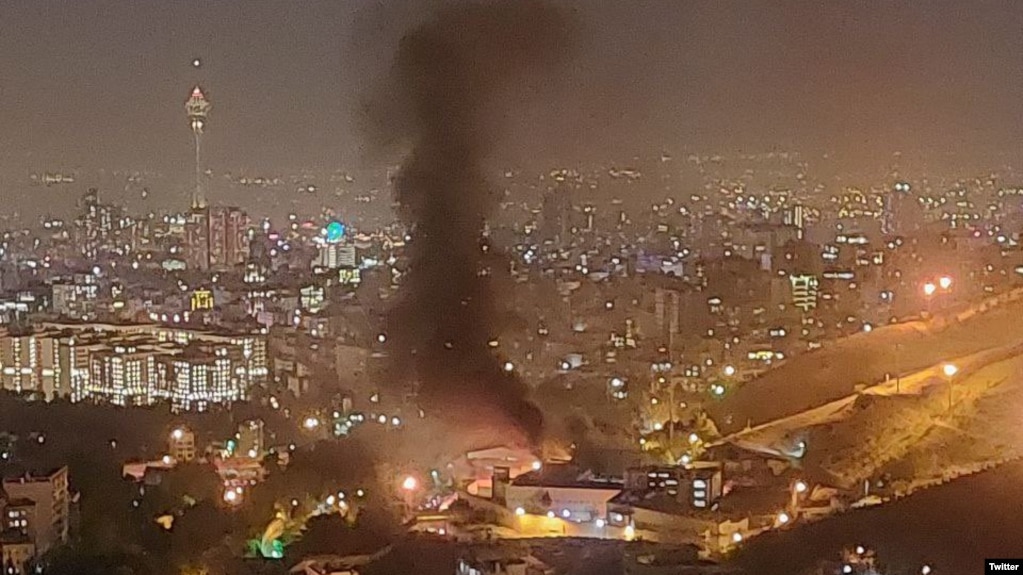 آتش‌سوزی در زندان اوین است