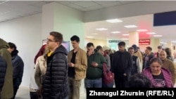 Russians line up to get a Kazakh individual dentification number at a public service center in Aqtobe late last month. 