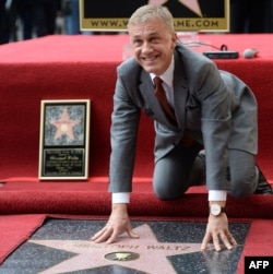 От 2014 г. Валц има звезда в Холивудската алея на славата