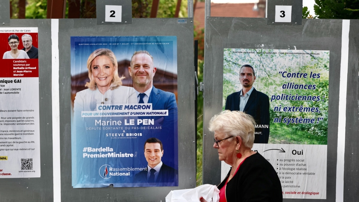 According to the exit poll, Le Pen's “National Union” received the largest number of votes.