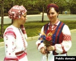 Раіса Станкевіч (справа) і Ева Пашкевіч, 1976 год