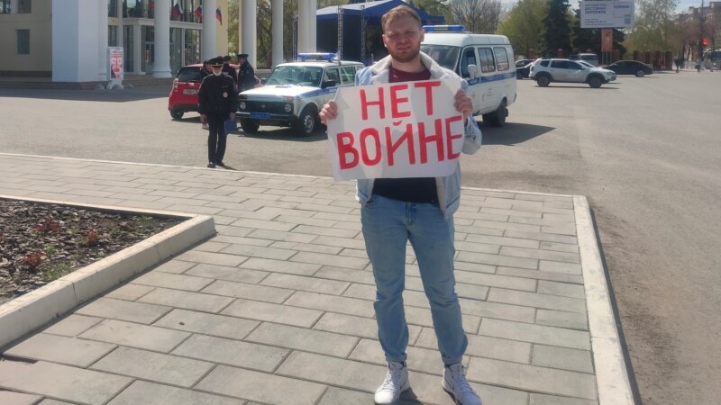 Участника антивоенного пикета в Сызрани оштрафовали за отказ от медосвидетельствования