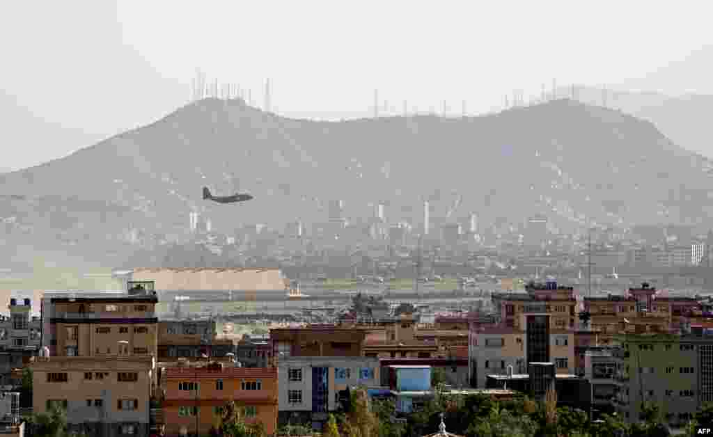 A military aircraft takes off from Kabul airport on August 27. The final evacuation of remaining U.S. troops in Kabul is scheduled to end on August 31. &nbsp;