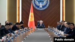 Адылбек Касымалиев өткөргөн аппараттык кеңешме.