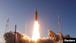 НАСАнын «Артемида-2» миссиясы Канаверал мүйүшүндөгү Кеннеди космостук борборунан учурулду.