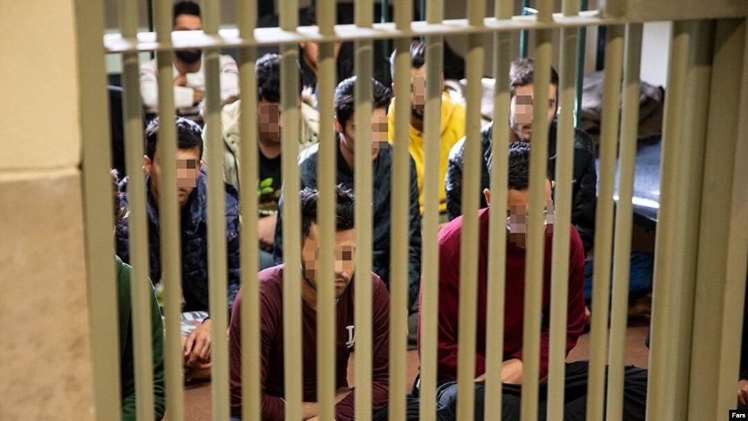 تصویر منتشر شده در خبرگزاری فارس از بازداشت شدگان اعتراضات اخیر.
