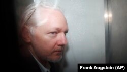 Audierile din procedura de extrădare a lui Julian Assange au loc în această săptămână