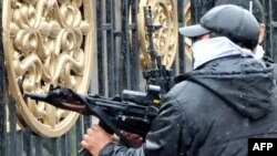 Бишкек. 7 апреля 2010 года. Иллюстративное фото.