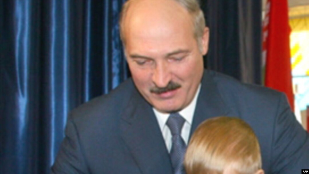 Депутаты Европарламента готовы дать Александру Лукашенко «еще один шанс» несмотря на «недемократические выборы»