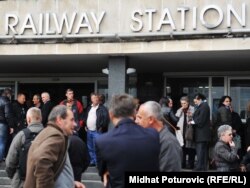 Mirni skup Vijeća uposlenika i pet sindikata željezničara FBiH, Sarajevo, 12. oktobar 2011.