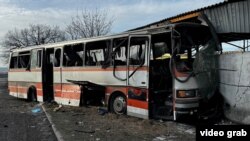 Павлоград ауданындағы "Терновская" шахтасына Ресей күштері жасаған әуе шабуылы салдарынан шахтаның 12 қызметкері қаза тауып, тағы 16 кісі жараланған. Украина, Днепропетровск облысы, 1 ақпан, 2026 жыл.